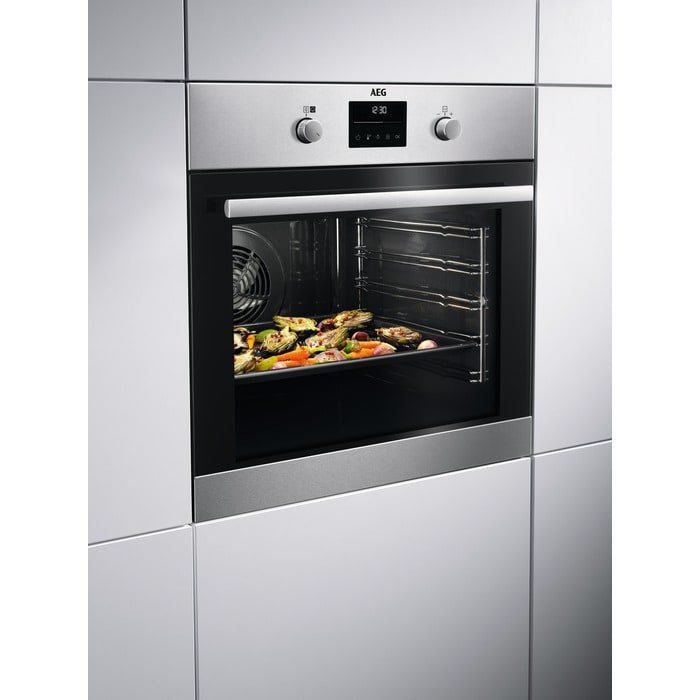 aeg-6000-series-bps355061m-steam-bake-electric-single-built-in-oven-with-retractable-dials-in-stainless-steel-1158875531 AEG 6000 Series BPS355061M Steam Bake Electric Single Built in Oven with Retractable Dials in Stainless Steel - Image 4