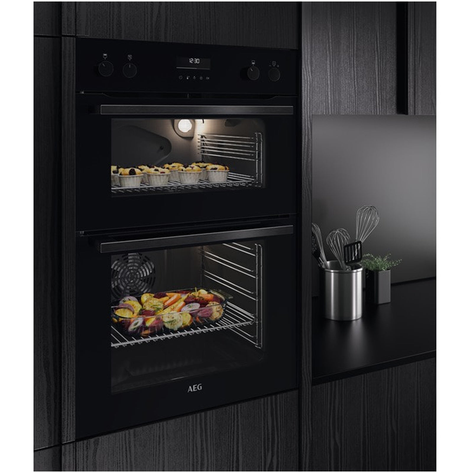 aeg-6000-series-dce531160b-surround-cook-electric-built-in-double-oven-in-black-1157646786 AEG 6000 Series DCE531160B Surround Cook Electric Built In Double Oven in Black - Image 3