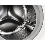 AEG 7000 Series ProSteam LF7C8636BI Integrated 8kg 1600 Spin Washing Machine - Image 3