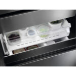 AEG RMB954E9VX Series 9000 Freestanding Plumbed-In American Fridge Freezer Stainless Steel - Image 6