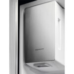 AEG RMB954E9VX Series 9000 Freestanding Plumbed-In American Fridge Freezer Stainless Steel - Image 9