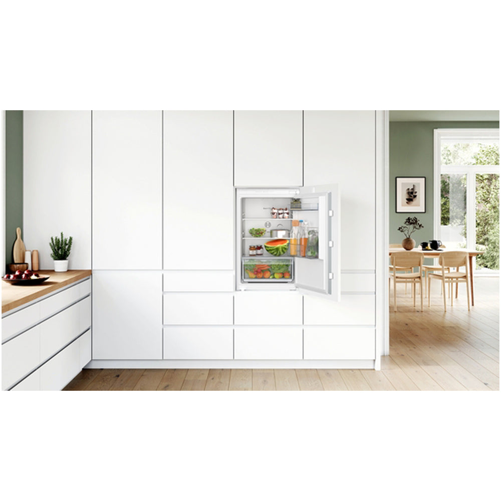 bosch-kir21nse0-series-2-fully-integrated-larder-fridge-with-sliding-hinge-e-rated-1177101121 Bosch KIR21NSE0 Series 2 Fully Integrated Larder Fridge with Sliding Hinge - E Rated - Image 6