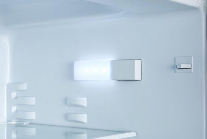 Hisense RUL178D4AWE 59.5cm Integrated Undercounter Larder Fridge White - Image 5