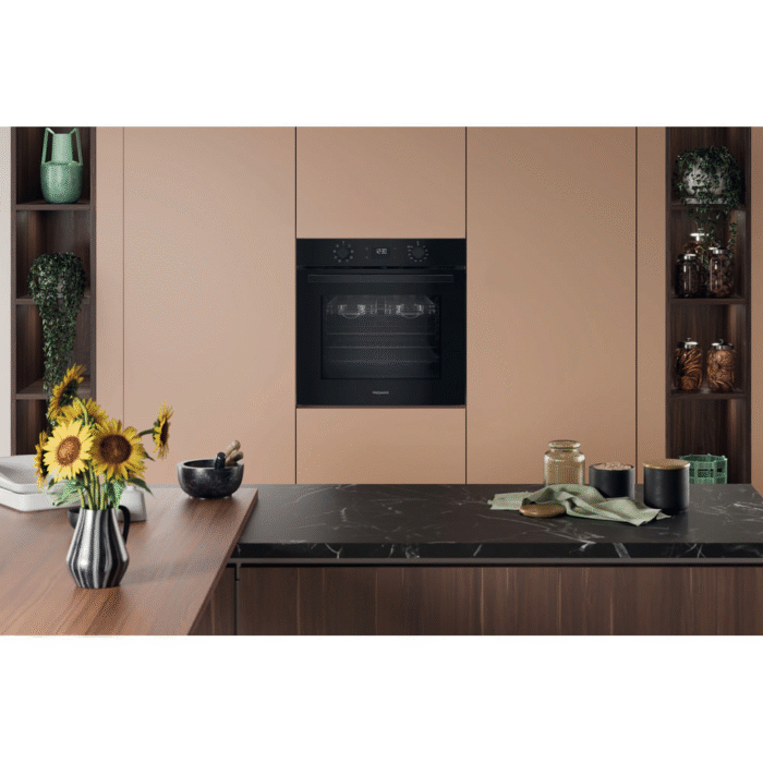 Hotpoint HO455HZBUK Class 2 Built-In Single Multifunction Oven with Multiflow and Easy Grill Black - Image 4