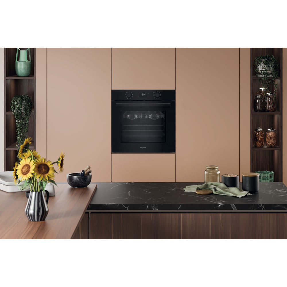 hotpoint-ho455hzbuk-class-2-built-in-single-multifunction-oven-with-multiflow-and-easy-grill-black-1196078618 Hotpoint HO455HZBUK Class 2 Built-In Single Multifunction Oven with Multiflow and Easy Grill Black - Image 4