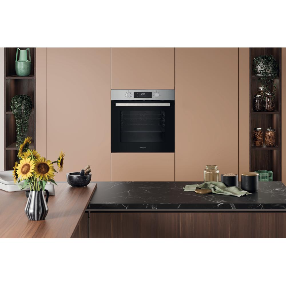 hotpoint-hom255cxuk-class-2-multiflow-built-in-electric-single-oven-stainless-steel-1196307682 Hotpoint HOM255CXUK Class 2 Multiflow Built-In Electric Single Oven Stainless Steel - Image 6