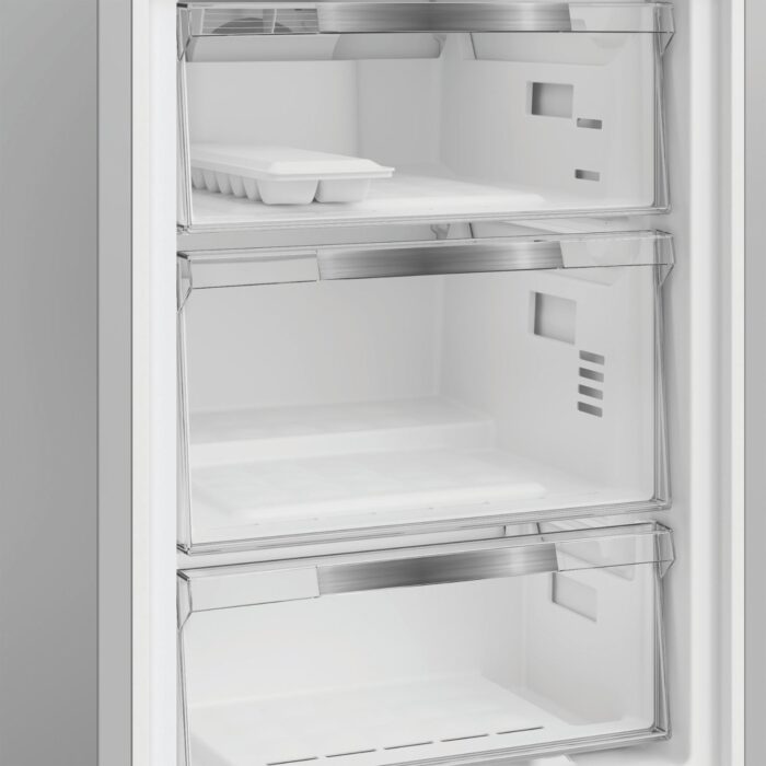 Hotpoint HPK26362XP5UK Freestanding Dual No Frost Fridge Freezer Silver - Image 11