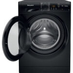 Hotpoint NSWM965CBSUKN 9kg 1600 Spin Washing Machine Black - Image 2