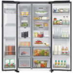 Samsung Bespoke AI RS90F66BEFEU Plumbed American Fridge Freezer with Family Hub Black - Image 9
