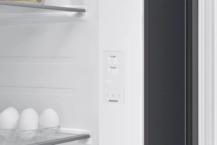 Samsung RS70F66KCFEU Bespoke AI Series 7 91cm Side by Side American Style Fridge Freezer in Black - Image 5